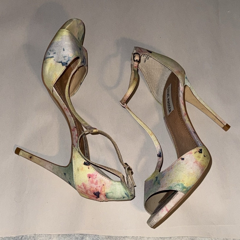 Steve Madden Saally fabric T Strap ankle strap heels pastel watercolor sandals 9